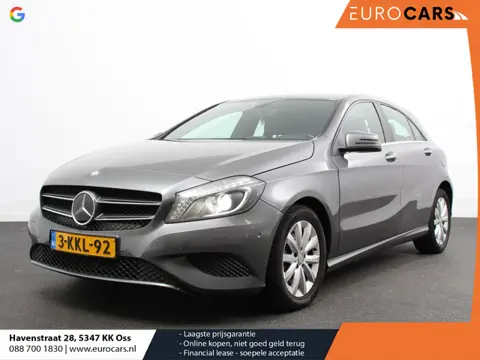 Mercedes-Benz A-klasse 180 Ambition Style Automaat Sfeerverlichting Navigatie Climate Control Parkee