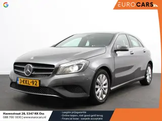 Mercedes-Benz A-klasse 180 Ambition Style Automaat Sfeerverlichting Navigatie Climate Control Parkee