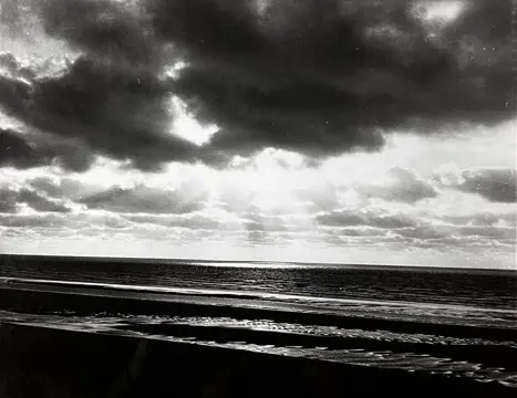 Max Loreau (1928-1990 ) - Très belle photo d’une plage du