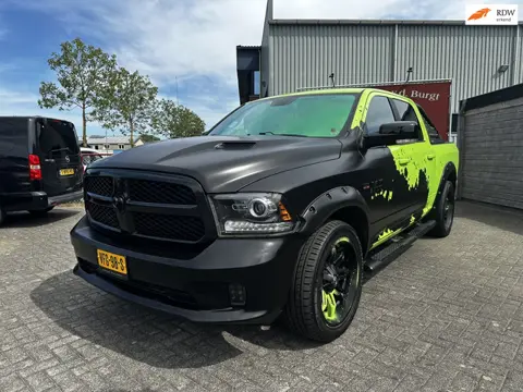 Dodge Ram 1500 5.7 V8 4x4 Quad Cab 6'4 Sport | LPG 200ltr