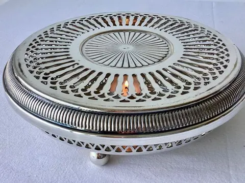 Verzilverde tafelstoof "Chauffe Flat" (1) - Verzilverd