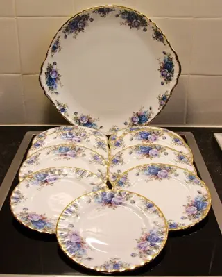 Royal Albert - Grote gebakschaal + 9 gebakbordjes (10) -