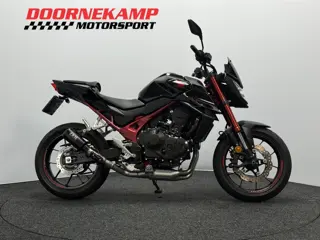 Honda CB 750 HORNET (bj 2024)