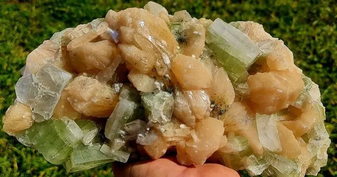 Bovenste groene appofyliet met stilbiet Exemplaar -