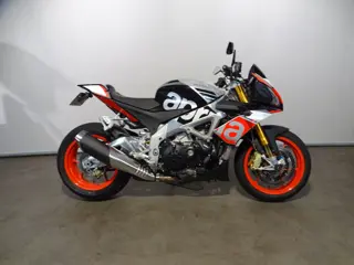 Aprilia TUONO V4 1100 FACTORY (bj 2016)