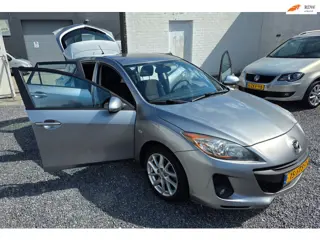 Mazda 3 1.6 Navigator Vol opties zeer netjes