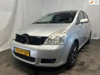 Toyota Verso 1.8 VVT-i Sol 7p. SCHADEAUTO!!
