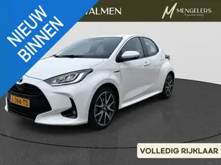 Toyota Yaris 1.5 Hybrid Dynamic | Rijklaar | All Season Banden | Adaptieve Cruise Control | Navigati