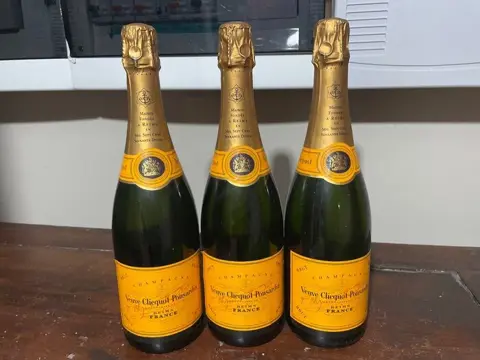 Veuve Clicquot Ponsardin - Champagne Brut - 3 Flessen (0.75