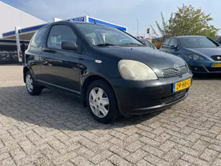 Toyota Yaris 1.3-16V VVT-i Sol automaat airco