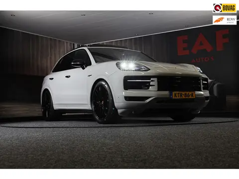 Porsche Cayenne 3.0 S E-Hybrid / 520 Pk / Head Up / 4W Sturing / Acc / Sport Design / Luchtvering / 