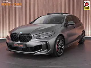 BMW 1-serie M135i 306pk xDrive |M-sportpakket pro|pano|Harman&Kardon|head-up|Apple Carplay|parkeerca
