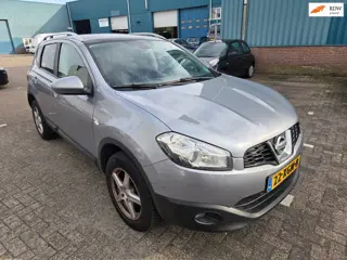 Nissan Qashqai 2.0 dCi Connect Edition driving 100% good