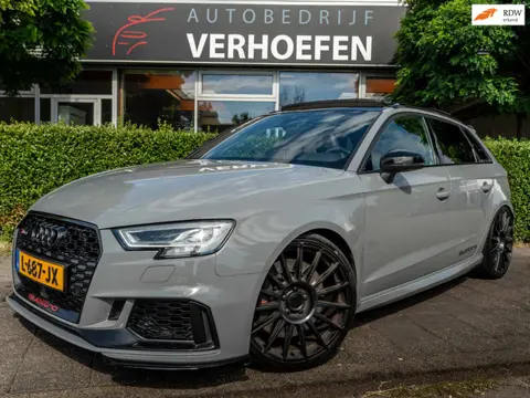 Audi A3 Sportback 2.5 TFSI RS 3 QUATTRO - PANORAMADAK - RS STOELEN - PARKEER CAMERA - RS3 - CARPLAY 