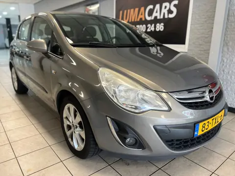 Opel Corsa 1.4-16V Anniversary Edition | Nieuwe APK | Leder