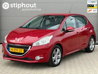 Peugeot 208 1.2 PureTech Allure | Dealer ond. | Distr. verv. | Trekhaak | Navigatie