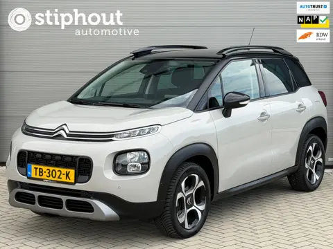 Citroen C3 Aircross 1.2 PureTech Shine Automaat | Dealer ond. | Distr. verv. | Trekhaak | All season