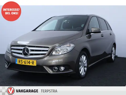 Mercedes-Benz B-Klasse 180 CDI Ambition/ Trekhaak/ 16'' LMV/ Extra getint glas/ Panorama-Dak/ Navi/ 