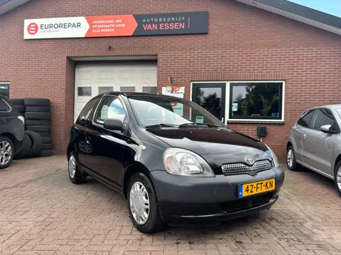 Toyota Yaris 1.0-16V VVT-i Terra