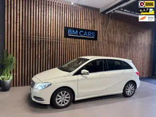 Mercedes-Benz B-klasse 180 Ambition AUTOMAAT,Trekhaak,Xenon