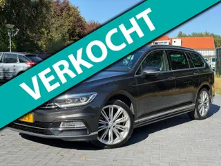 Volkswagen Passat Variant 2.0 TDI Highline Business R/Automaat/Clima/Pano/Leer