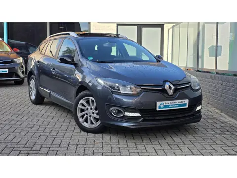 Renault Mégane Estate 1.2 TCe Limited 101pk Navigatie, Panoramadak, Cruise, Pdc, 16"Lichtmetaal