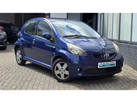 Toyota Aygo 1.0-12V Sport Airco, Lichtmetaal, Nieuwe Koppeling, All Weather, Nette auto