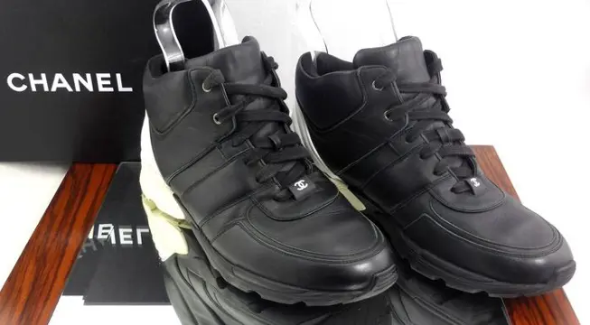 Chanel - rare black &amp; white basket sneakers - Sneakers