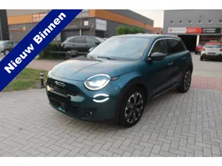 Fiat 600E La Prima 54 kWh Leder-Clima-Cruise-Navi-Camera-Massage SOH 96,4 %