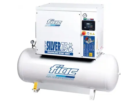 Fiac New Silver 7.5 / 300 Silent 5.5 kW 720 L / min 10 Bar Elektrische schroefcompressor met ketel