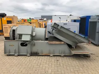 AEG 750 kVA dubbel gelagerd generatordeel as New!