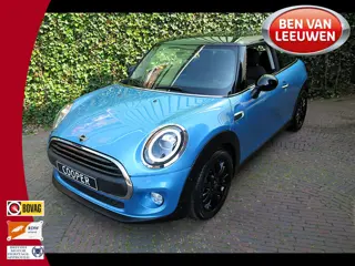 MINI Cooper 1.5 Pepper F56 LCI met LED, Park ass., Clima, BT en 16"