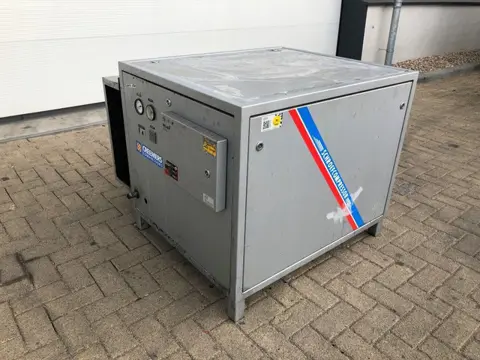 Creemers RCN 15-61 15 kW 1660 Liter/min 15 bar RCN 15-61 15 kW 1660 Liter/min 15 bar schroefcompress