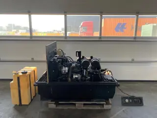 Kubota Sullair 15.5 kW 7 bar 2000 L / min Diesel Schroefcompressor