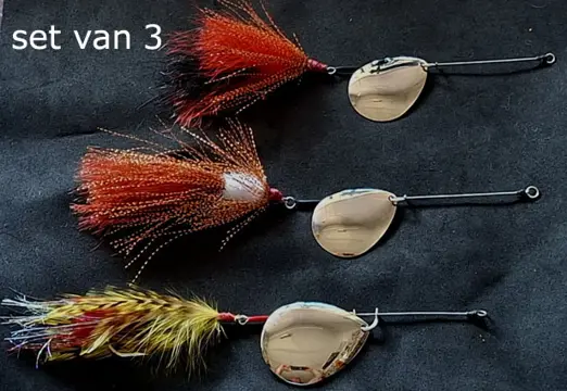Set van 3 stuks grote snoekspinners met streamer