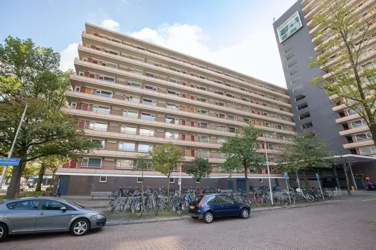 Woning aan de Arthur van Schendelplein te Delft