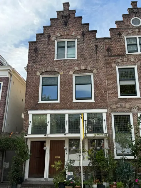 Woning aan de Loeff Berchmakerstraat te Utrecht