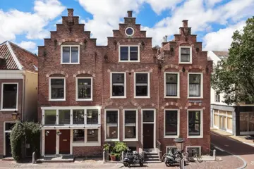 Woning aan de Loeff Berchmakerstraat te Utrecht