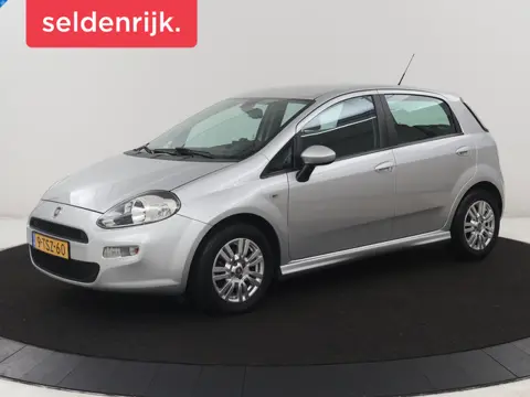 Fiat Punto Evo 0.9 TwinAir Street | 5-deurs | Navigatie | Bluetooth | Parkeersensoren | Airco | Trek