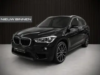 BMW X1 sDrive18i Executive Edition | Stoelverwarming | Head-Up Display | Cruise Control | Parkeersen