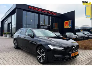 Volvo V90 B4 Ultimate Dark, Stoel/Stuur verwarming, 1e EIG, Trekhaak Afn, Camera,