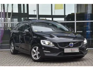Volvo V60 D3 Summum | ACC | Leder | Schuifdak | Trekhaak