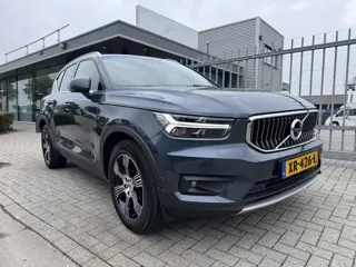 Volvo XC40 2.0 T4 Inscription Pano/dak, trekhaak, winterpakket,