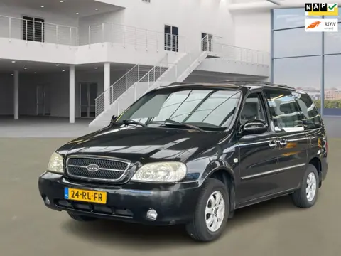 Kia Carnival 2.5 V6 EX