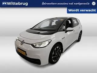 Volkswagen ID.3 Pure 45 kWh / Navigatie / LM 18 inch / LED / Parkeersensoren / APP / Warmtepomp