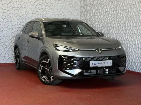 Volkswagen T-Roc 1.5 eTsi 150PK R-LINE EDITION VW.TREKHAAK IQ LED/GRIL/LOGO STOEL/STUUR.VERW 2026 ✅T