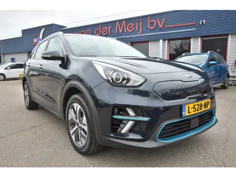 Kia e-Niro DynamicLine 39 kWh , SOH 100 % , CLIMATR , CR CONTR , NAVI , LED KOPL ,