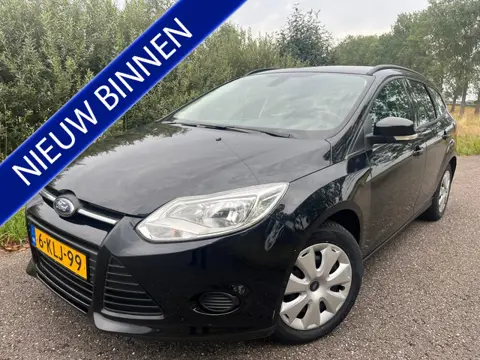 Ford Focus Wagon 1.0 | Airco | Cruise | Navi | Pakeersens. | Trekhaak | Distributieriem vv | APK aug