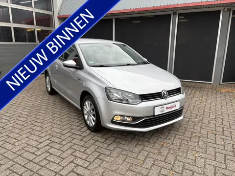 Volkswagen Polo 1.0 lounge cruise pdc clima (bj 2016)