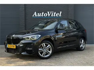 BMW X1 xDrive25e M-Sport | Sportleder | Camera | Trekhaak | Head-Up | LED | 35x op voorraad!
